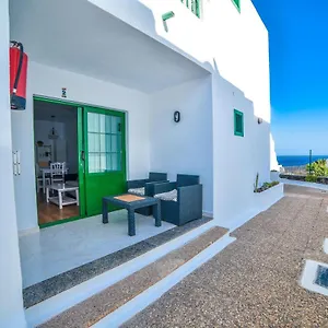 precioso-apartamento-con-piscina.in-canary-islands.com/